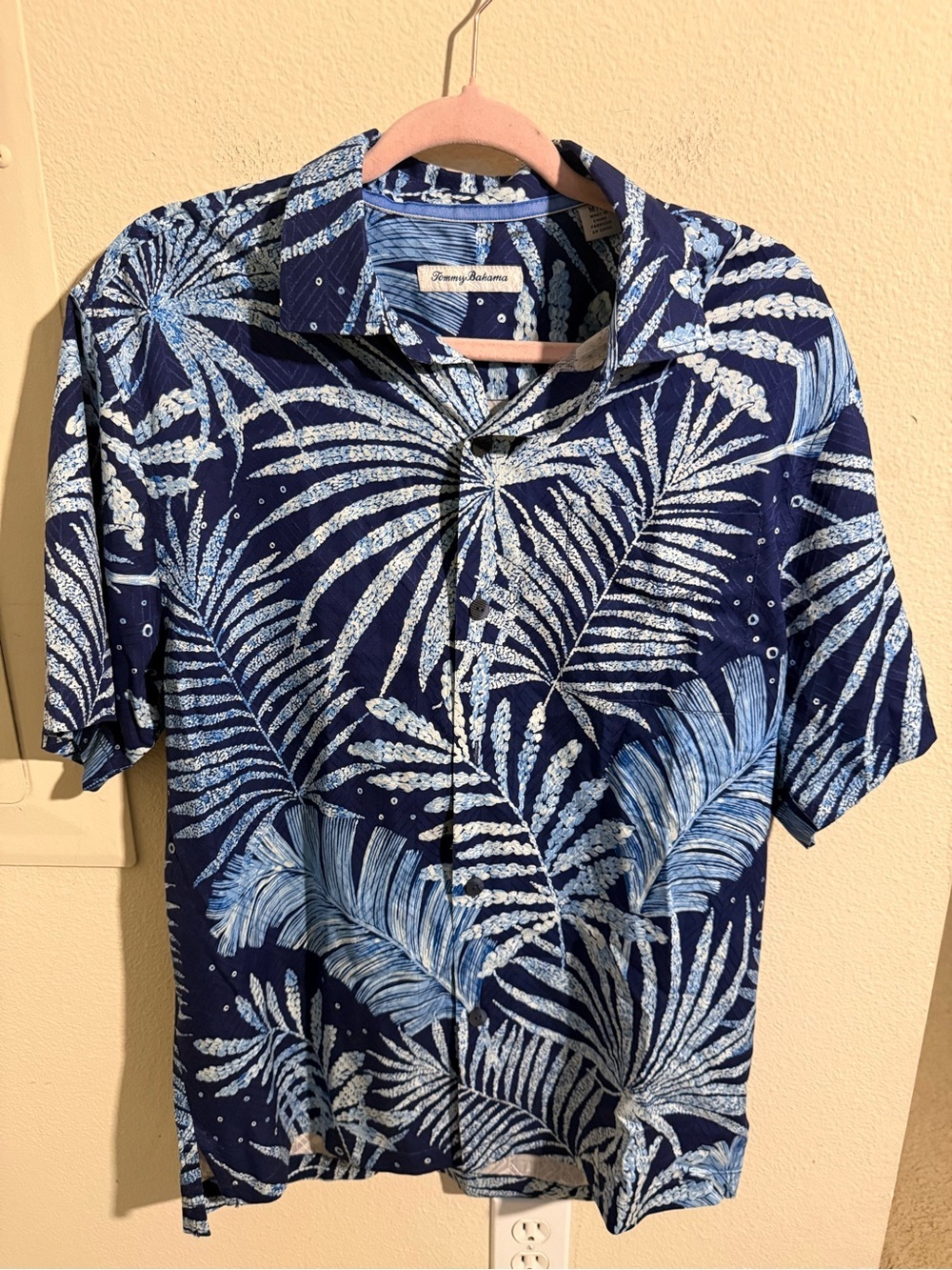Tommy Bahama 100% Silk Blue Palm Leaf Hawaiian Camp Shirt Men’s M Medium